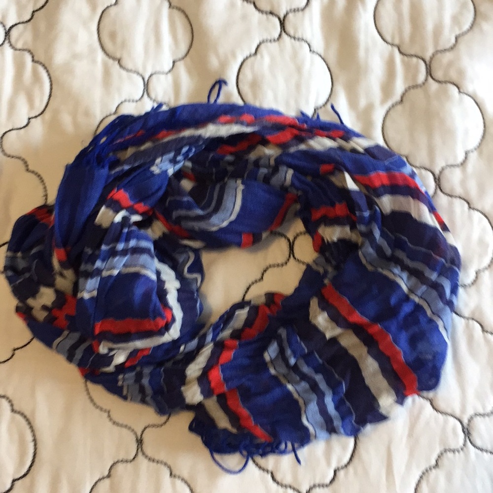 Colorful Talbots scarf - Picture 4 of 5